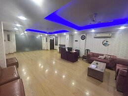 Hotel 82 Inn