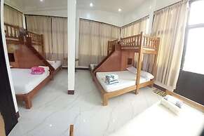 Seven Waves Beachfront