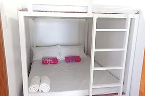 Seven Waves Beachfront