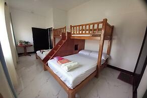 Seven Waves Beachfront