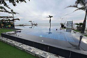 Funtasea Hotel and Beach Resort