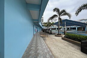 Funtasea Hotel and Beach Resort