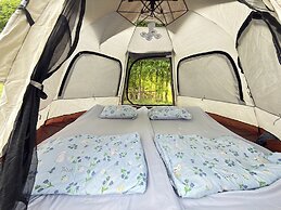 Merlin Hut & Farm
