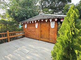 Merlin Hut & Farm
