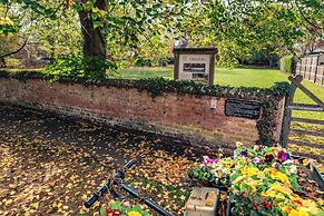 Two Cottages near Stratford-upon-Avon