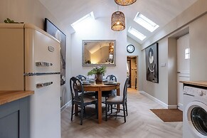 Two Cottages near Stratford-upon-Avon