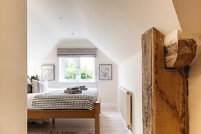 Two Cottages near Stratford-upon-Avon