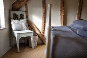 Two Cottages near Stratford-upon-Avon