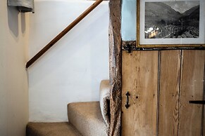 Two Cottages near Stratford-upon-Avon