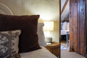 Two Cottages near Stratford-upon-Avon