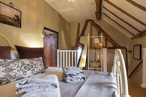 Two Cottages near Stratford-upon-Avon