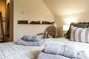 Two Cottages near Stratford-upon-Avon