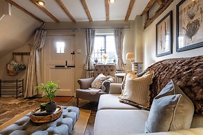Two Cottages near Stratford-upon-Avon