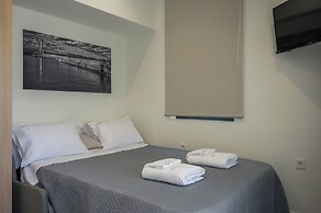 Athina Suites