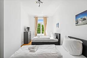 Infinity Stay Ferienapartments Rheinstrasse