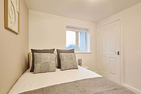 Host Stay Parkside Apartment