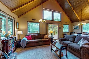 Deck & Mtn Views! Family A-frame Cabin Near Stream