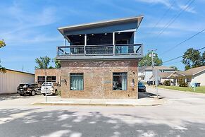 Walkable Gem! Dtwn Chattanooga Base w/ Balcony