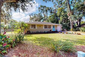 3BR Dog-friendly House, Central A/c, Cornhole