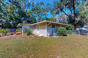 3BR Dog-friendly House, Central A/c, Cornhole