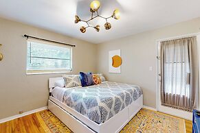 3BR Dog-friendly House, Central A/c, Cornhole