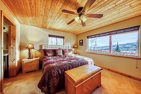 Cozy 4BR Mountain View Fireplace Deck