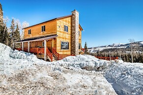 Cozy 4BR Mountain View Fireplace Deck