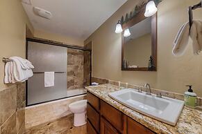 Cozy 4BR Mountain View Fireplace Deck