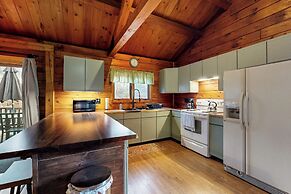 4-season Family Base! 13 Mi to Lake Winnipesaukee
