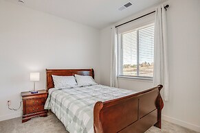 8 Mi to Denver Tech Center: Business-ready Retreat