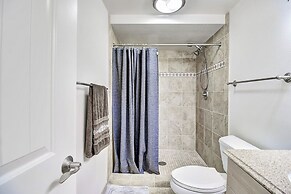 Waterfront Condo W & Dock Access