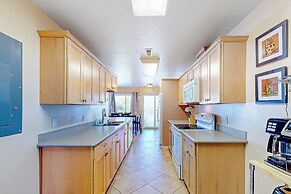 Waterfront Condo W & Dock Access