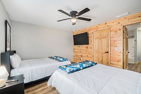 Expansive Lewiston Lodge w/ Private Bowling Alley!