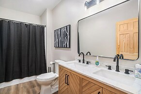 Expansive Lewiston Lodge w/ Private Bowling Alley!