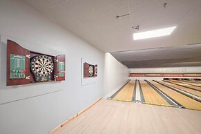 Expansive Lewiston Lodge w/ Private Bowling Alley!