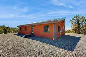 Mountain Retreat w/ Panoramic Views, Fire Pit