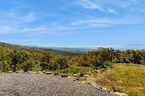 Mountain Retreat w/ Panoramic Views, Fire Pit