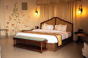 Narwar Lakefront Resort