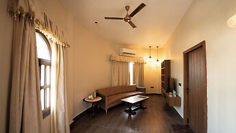 Narwar Lakefront Resort