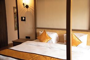 Narwar Lakefront Resort