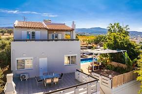 Villa Rea in Adelianos Kampos