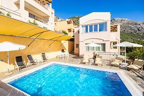 Villa Cleo Beach in Mparmpati