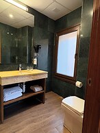 León Center Rooms