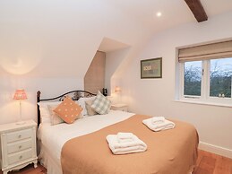 Peewit Coach House