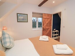 Peewit Coach House