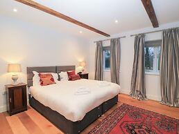 Peewit Coach House