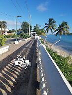 Trade Winds Restaurant & Guesthouse
