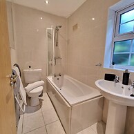 Coventry Retreat - Modern 2 Bed Apartment