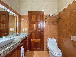Arenika Beach House