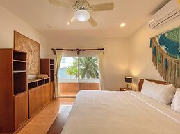 Arenika Beach House